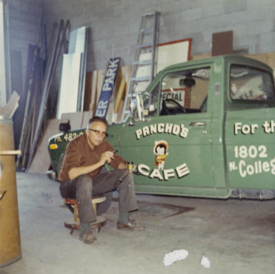 Don and his sign on Pancho's Cafe truck